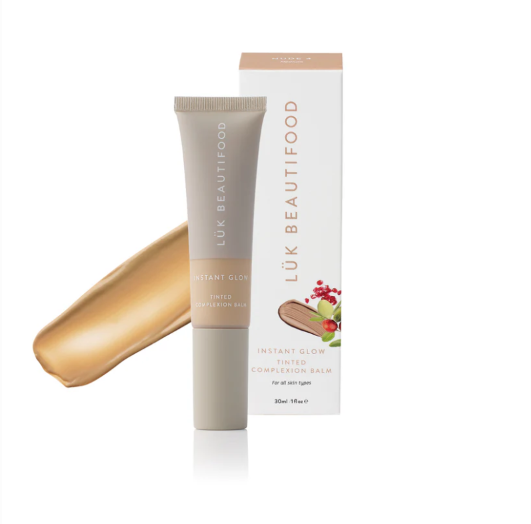 Instant Glow Skin Tint: Nude 4 - Medium