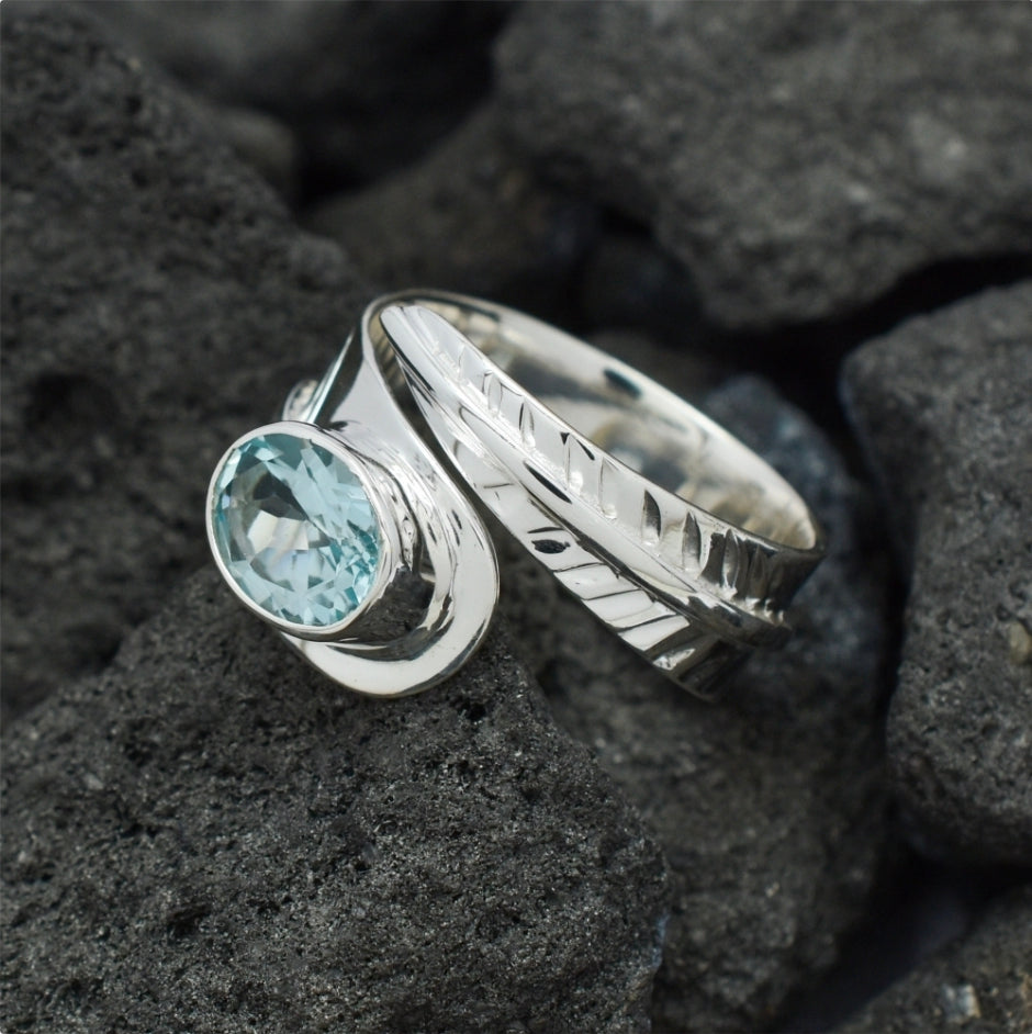 Silvern Gem Blue Topaz Feather Ring