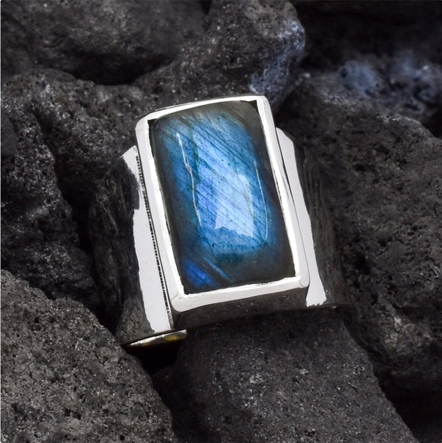 Silvern Gem Labradorite Lagoon Ring