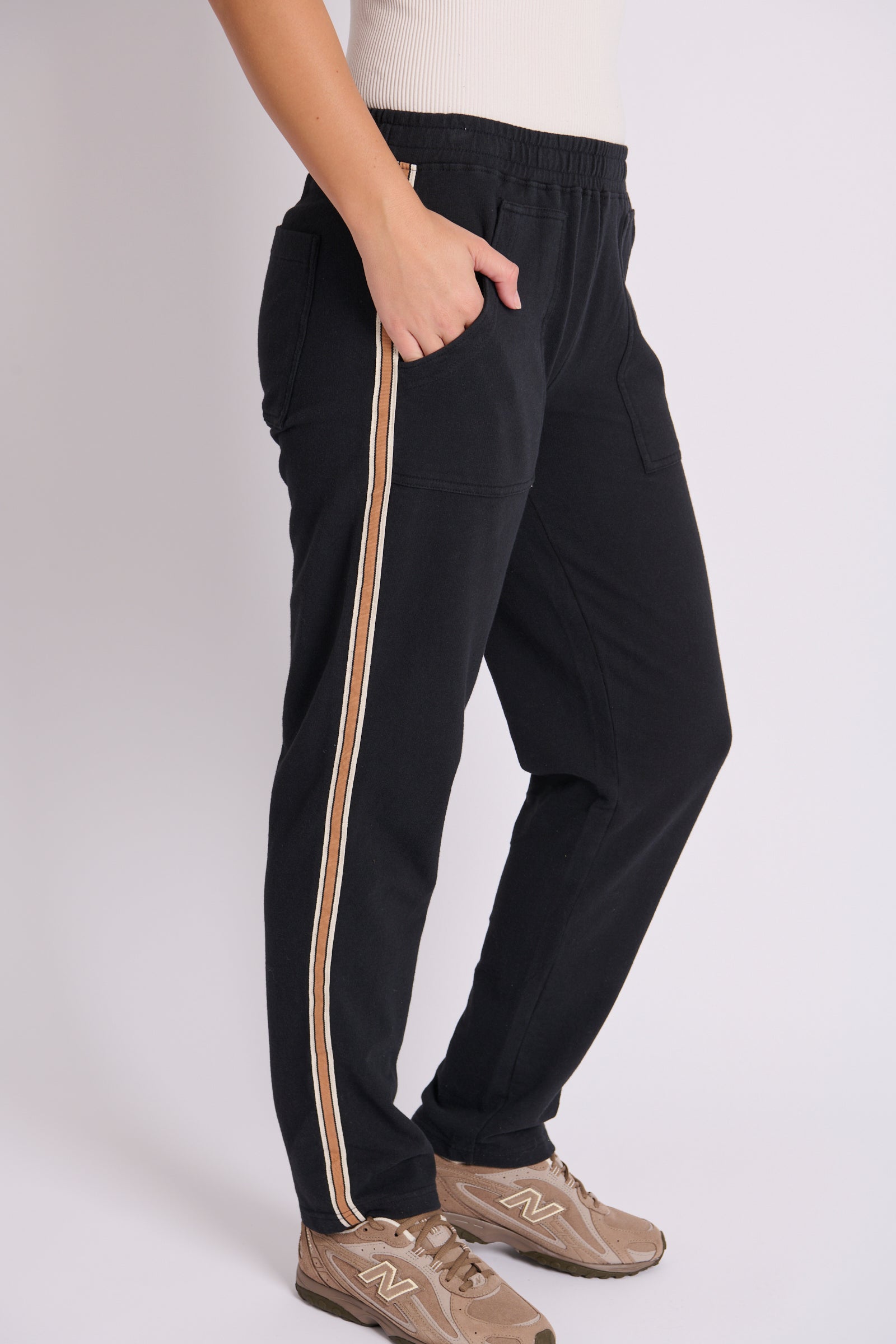 Relaxed Tape Detail Pant - Black