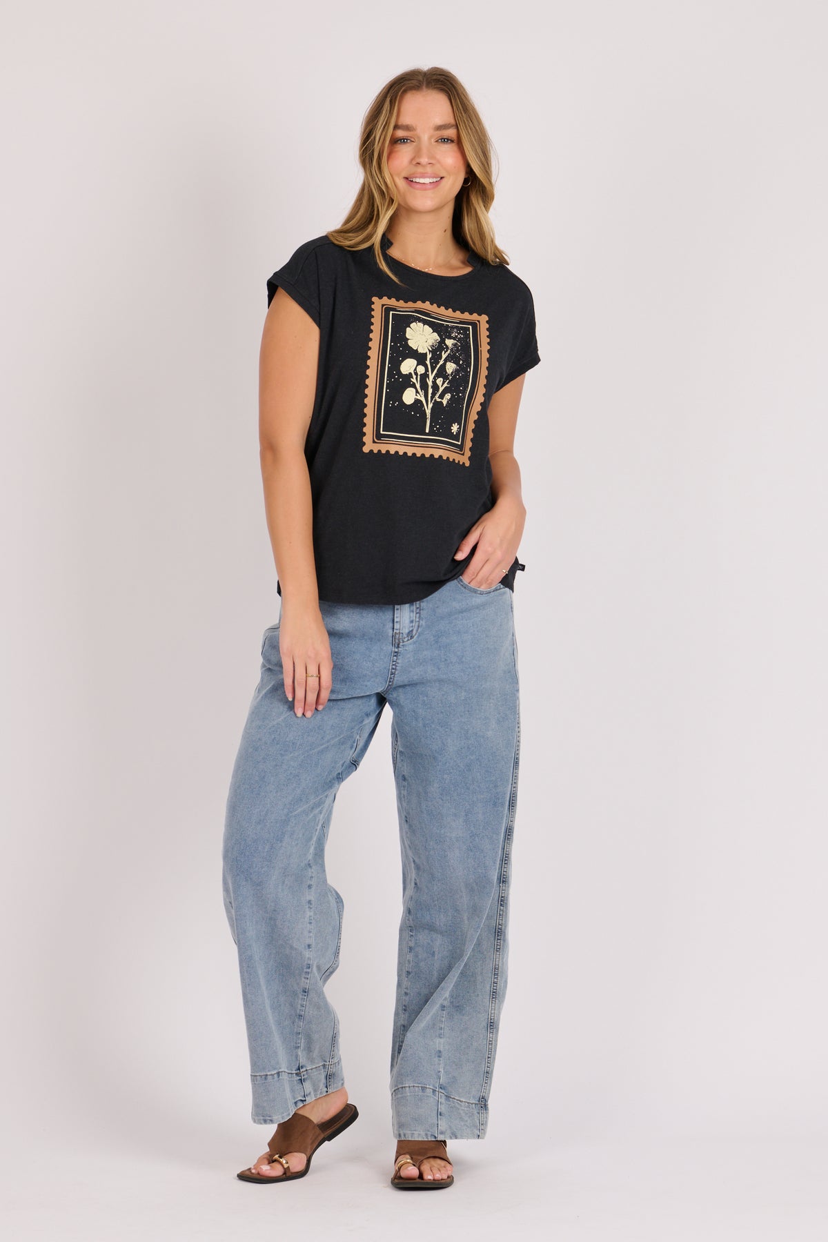 Half Collar Shell Tee - Black Floral Stamp