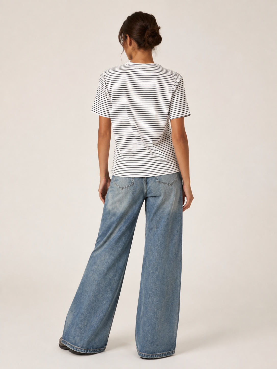 Nina Tee - White Stripe