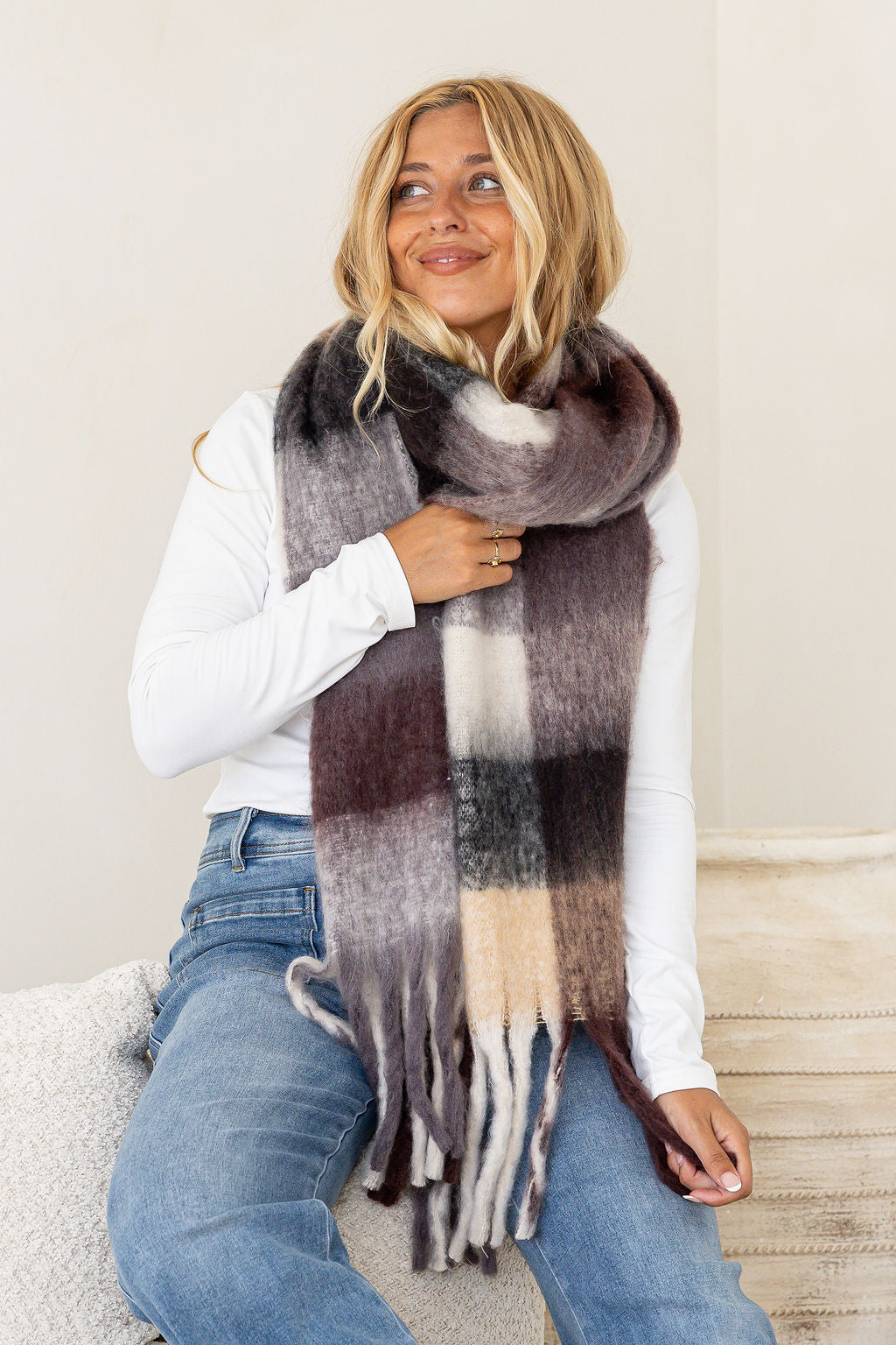 Free Spirit Coastal Cosy Scarves in Cream Chocolate