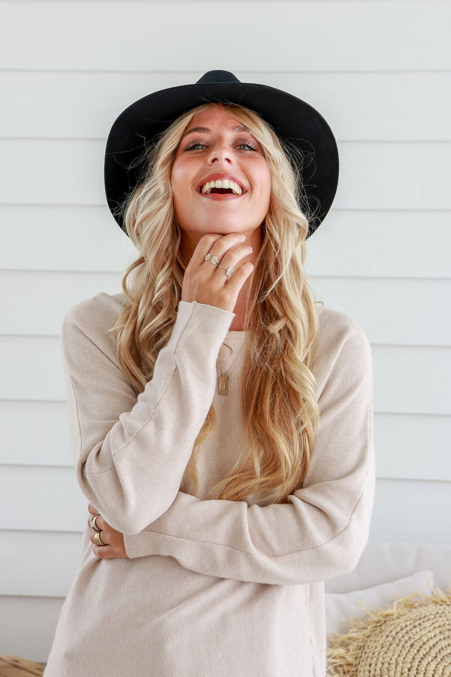 Free Spirit The Wayfarer Hat in Burgundy