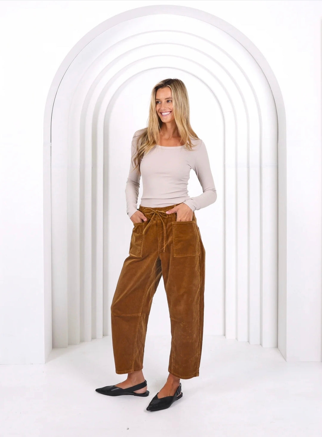 Leo Barrel Jeans - Corduroy