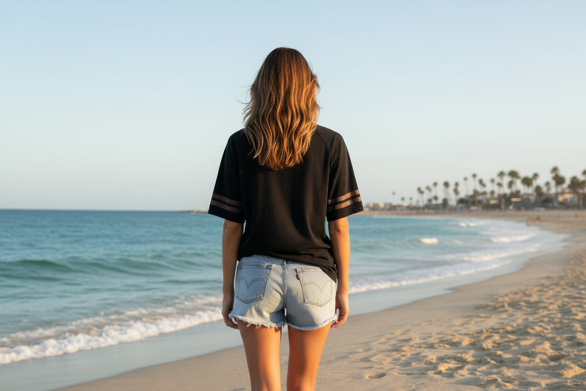 Mermaid Vino Tee - Vintage Black