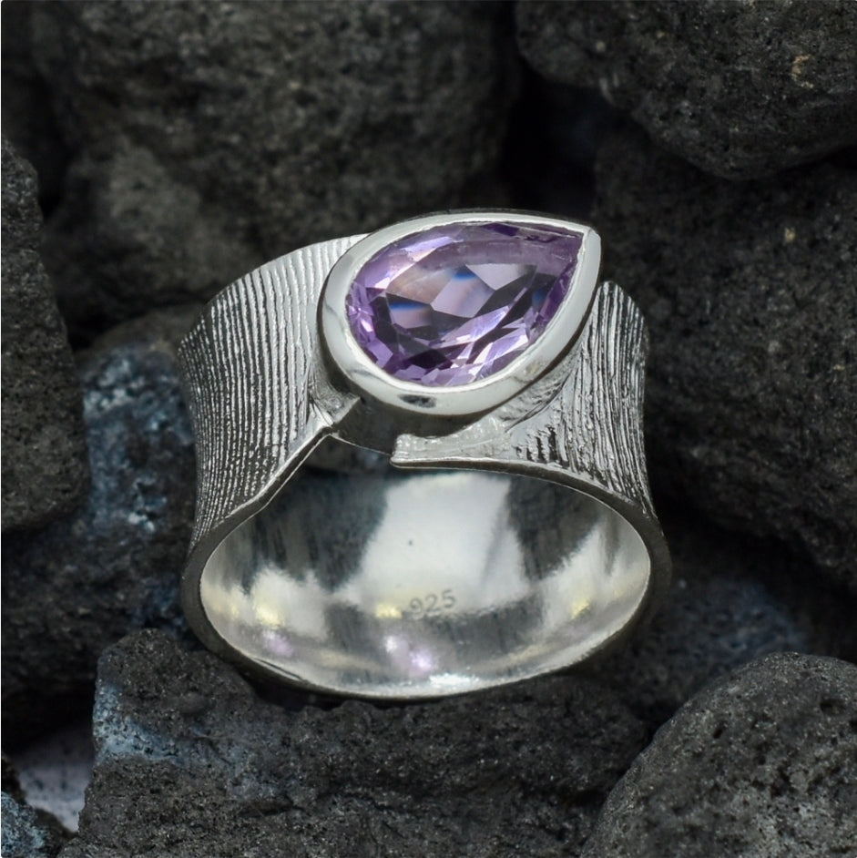 Silvern Gem Celestial Tide Amethyst Ring